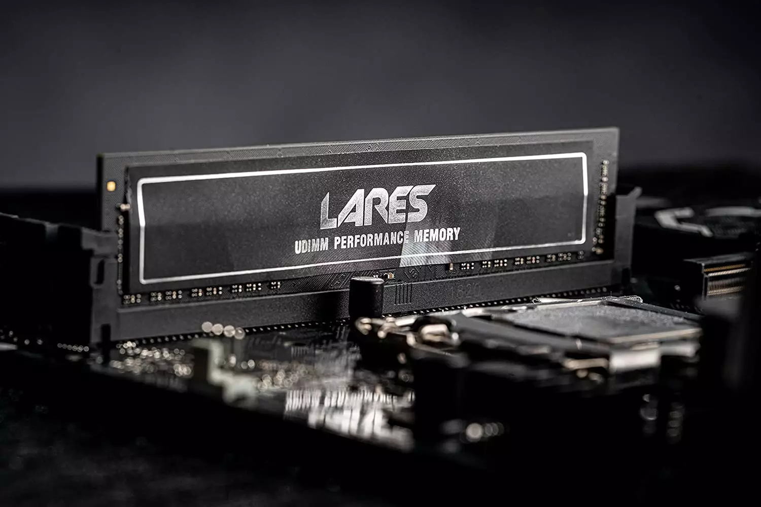 LEVEN Lares 8GB DDR4 2666MHz UDIMM Desktop Ram - 5