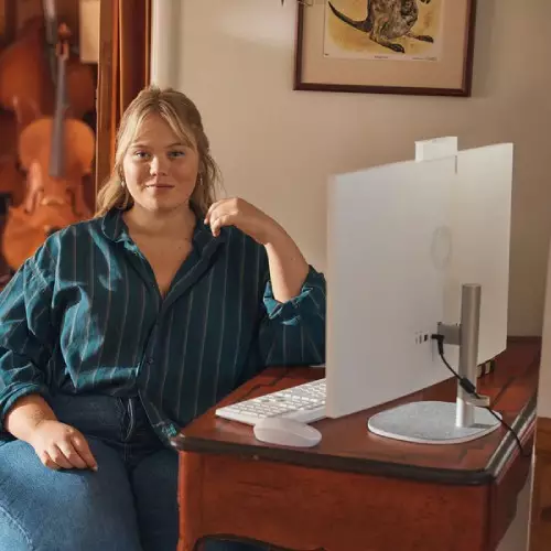 HP AIO 27-CR0051D Core i7 13th Gen 27-Inch 16GB RAM 1TB SSD All in One Desktop PC-gallery-5