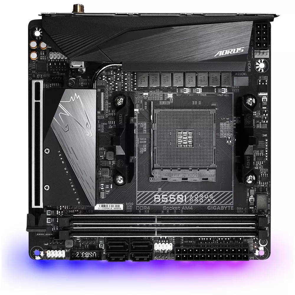 GIGABYTE B550I AORUS PRO AX AMD Motherboard-gallery-1