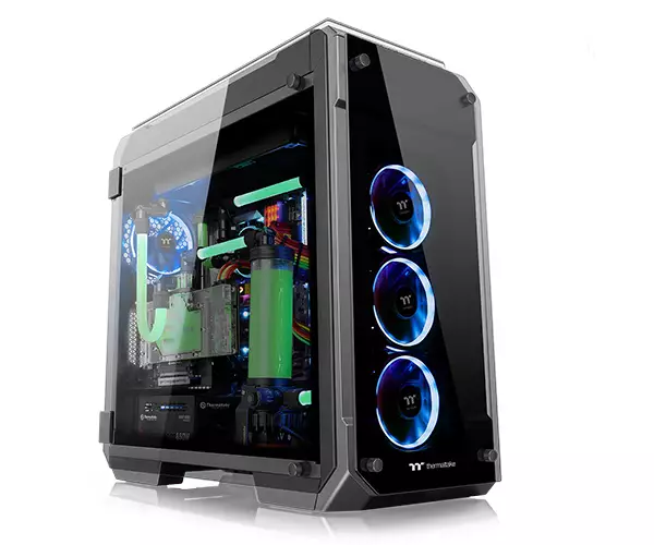 Thermaltake View 71 Tempered Glass Edition Full Tower Gaming Chassis