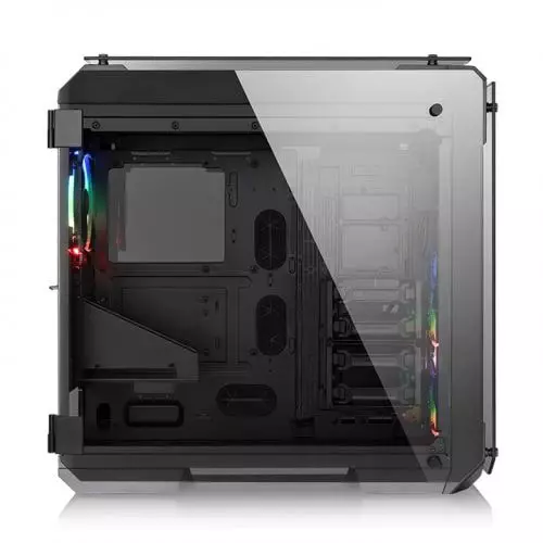 Thermaltake View 71 Tempered Glass Edition Full Tower Gaming Chassis - 1
