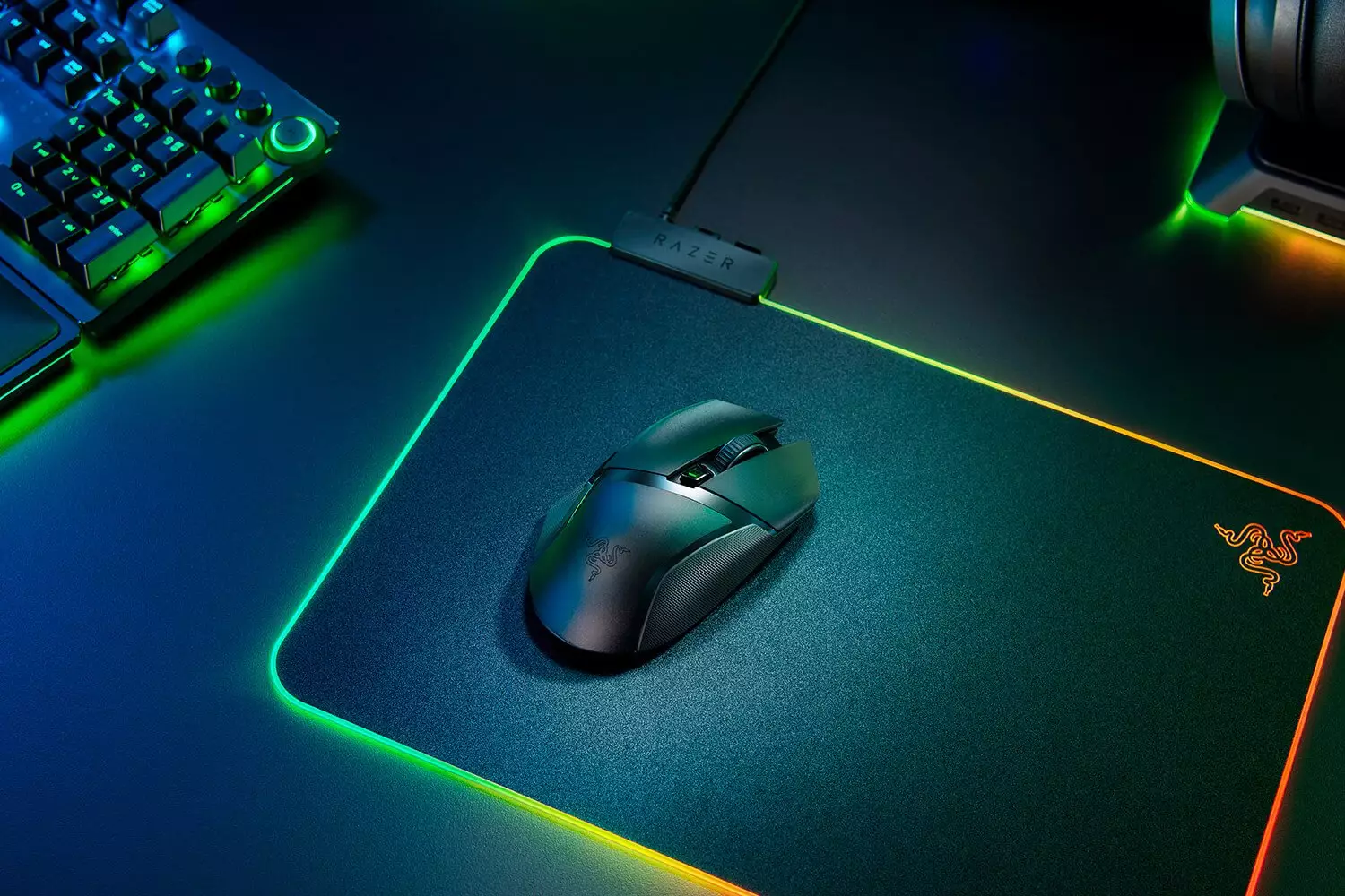 Razer Basilisk X HyperSpeed Wireless Ergonomic Gaming Mouse-gallery-4