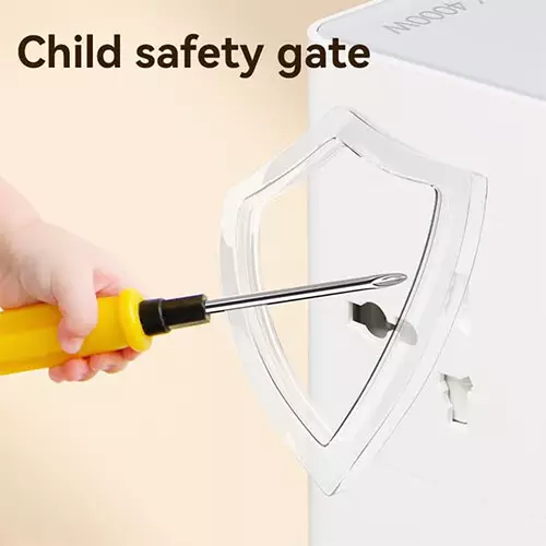 Deli ET762 4 Port 1.6 Meter Standing Power Strip - 1