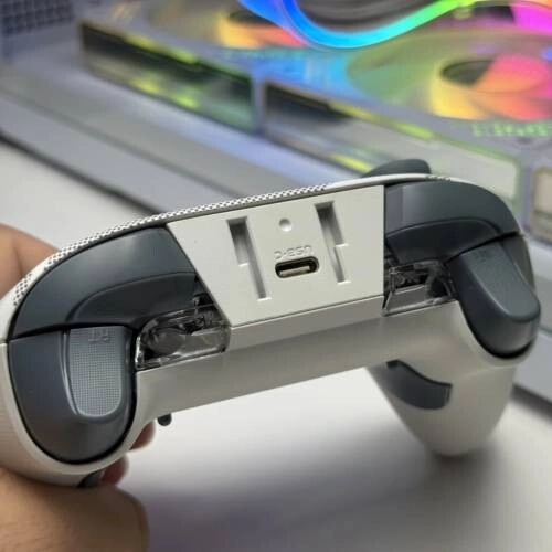 ThundeRobot G50 8K HotSwap Gamepad With Dock - 1