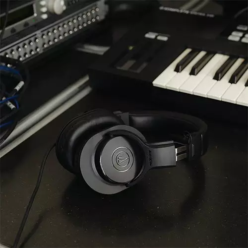 Audio Technica ATH-M20x Professional Studio Monitor Headphone-3