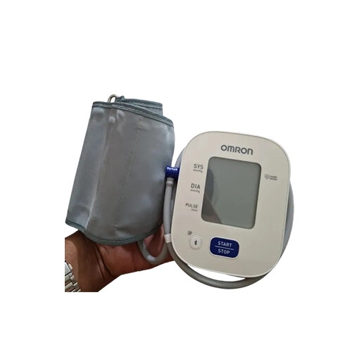 Omron HEM-7140T1 Digital Blood Pressure Monitor (Medium Cuff) - 3