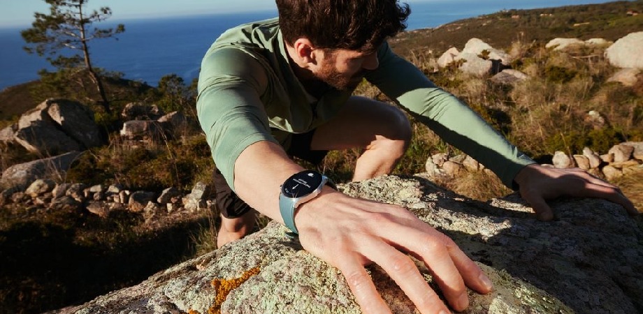 OnePlus Watch 2 AMOLED 1.43 Inches Display