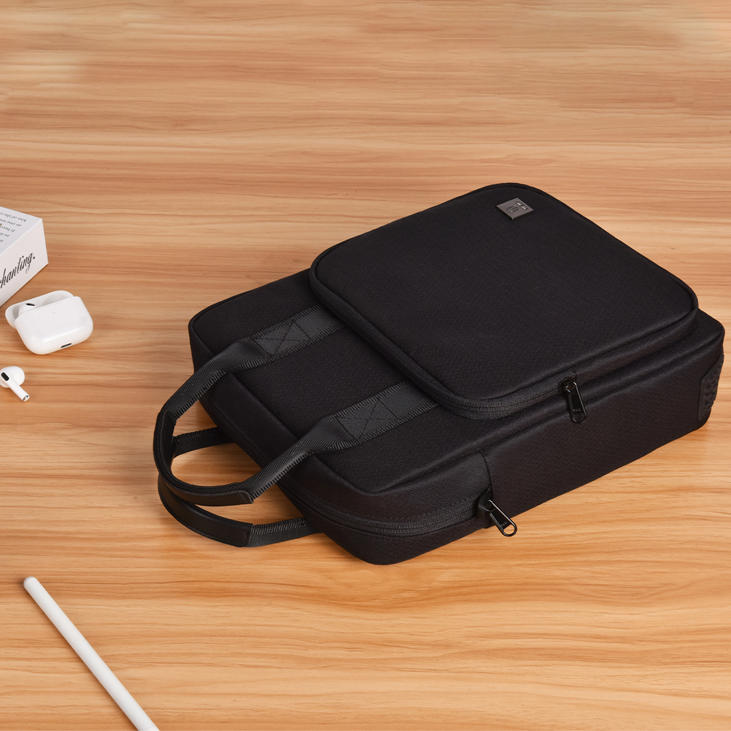 WIWU 14.2'' ALPHA VERTICAL LAYER BAG